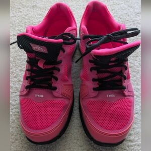 Tyrol Striker Pro V Pink/Black Wom's Pickleball Shoes Men9.5 Women11
